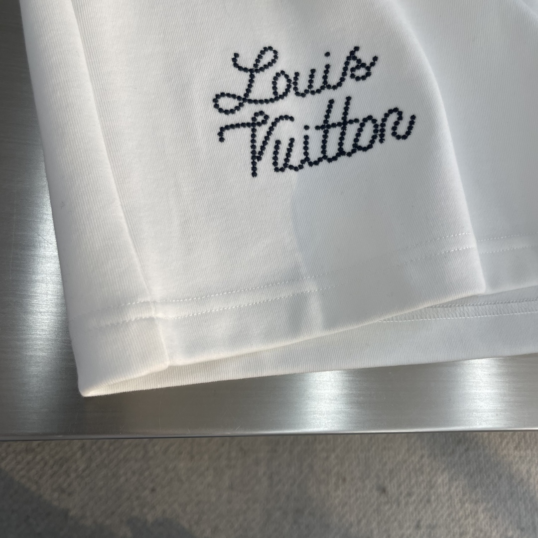 -驴牌 25fw 新款短袖T恤！走秀图案时尚休闲短袖T恤衫！设计logo设计！极具设计精选客供面料，手感