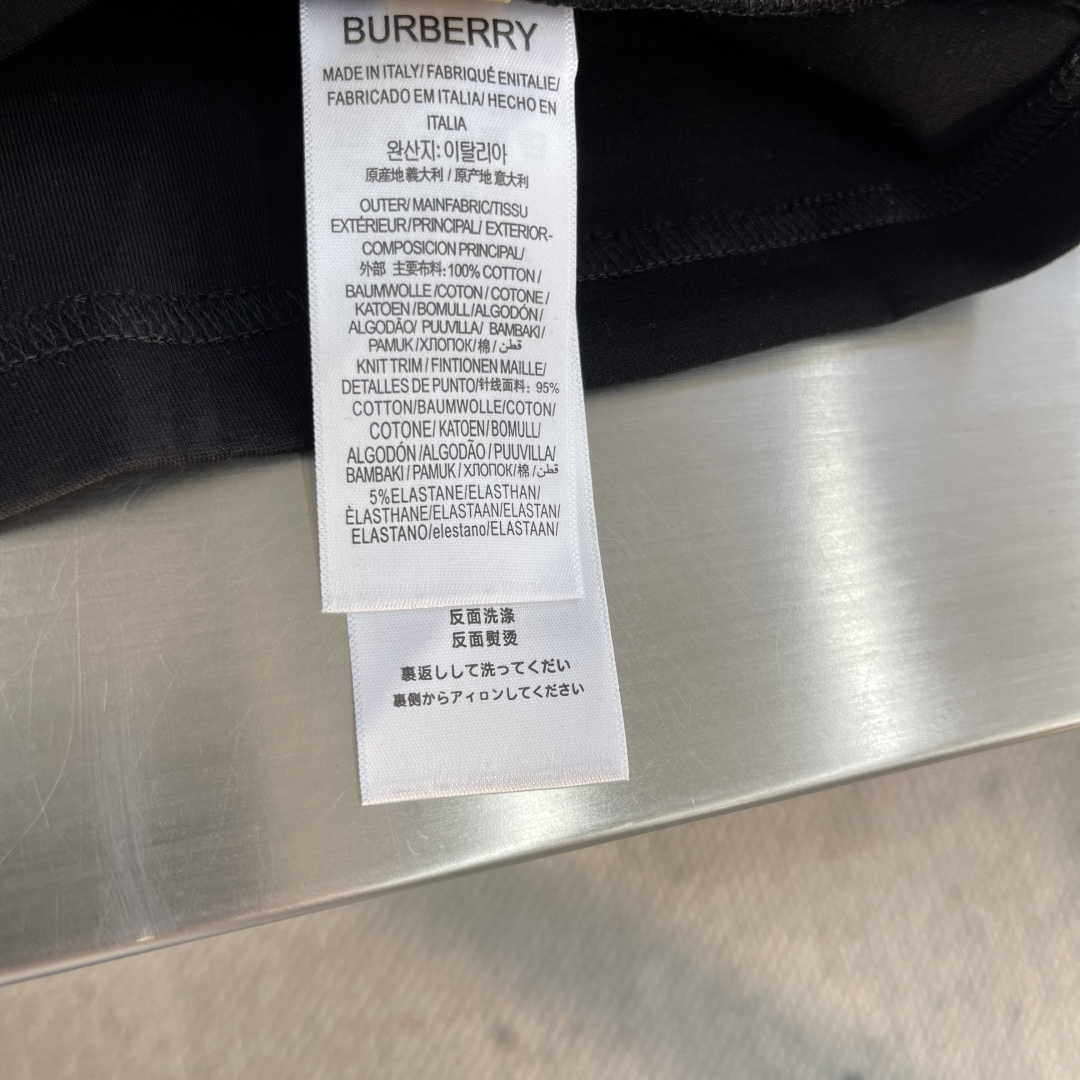 -BBR 2025秋冬新款时尚休闲打底衫长袖T恤精选进口高密度双面拉架棉面料，精致原版logo打造，舒适