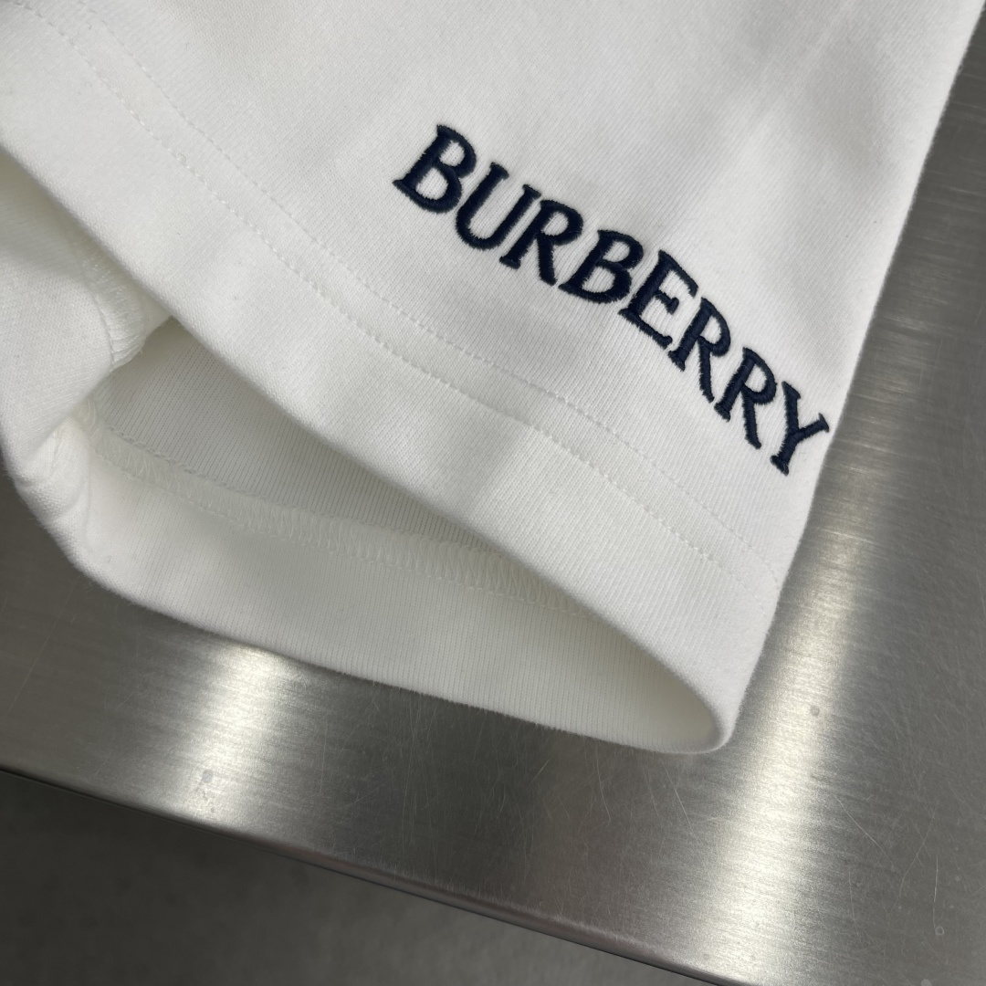 -BBR 25fw新款圆领T恤、285克重碳素磨毛纯棉面料 触感亲肤柔软且挺括有型 微阔宽松版型设计松弛