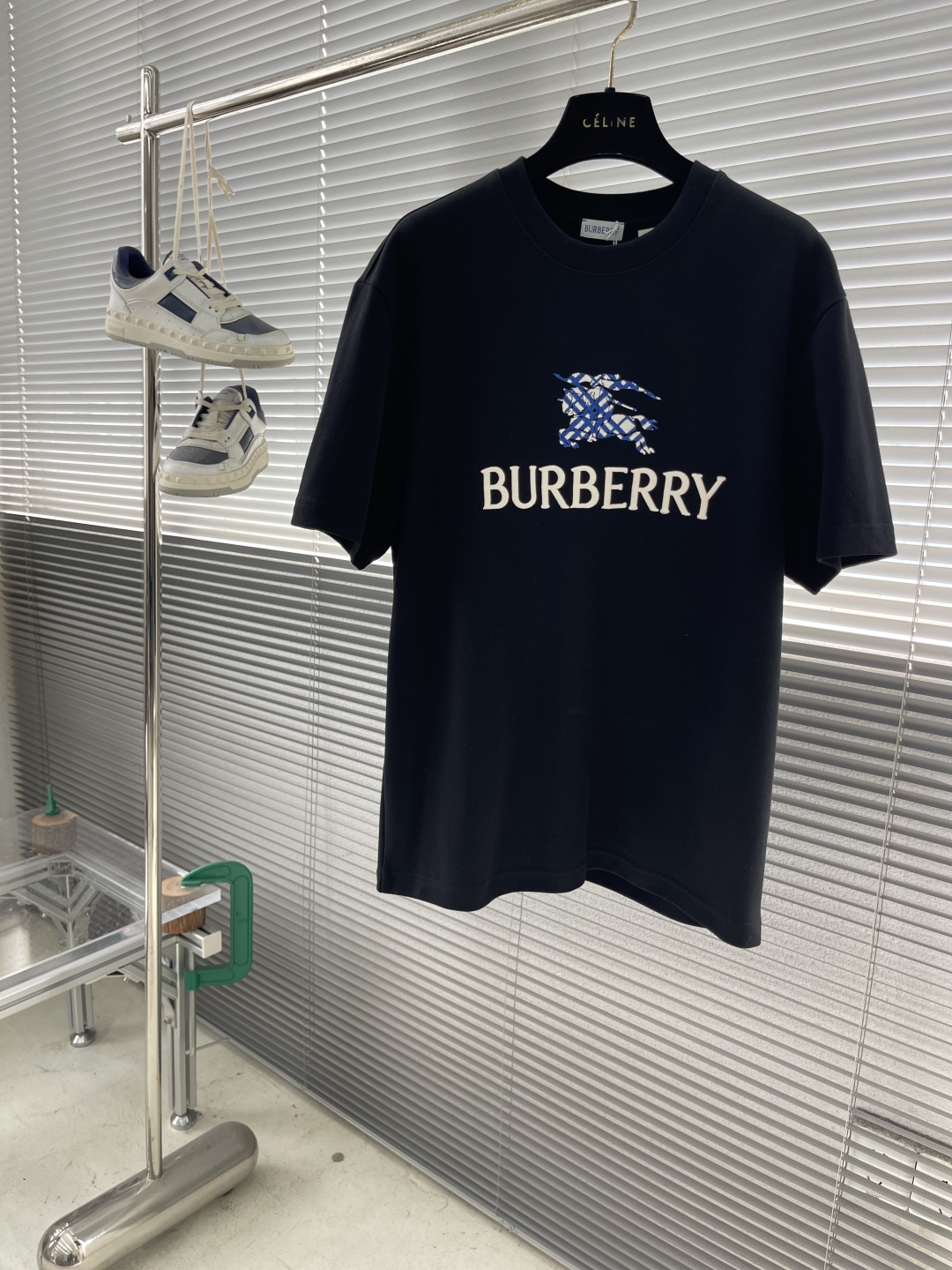 -BBR 25fw新款圆领T恤、285克重碳素磨毛纯棉面料 触感亲肤柔软且挺括有型 微阔宽松版型设计松弛