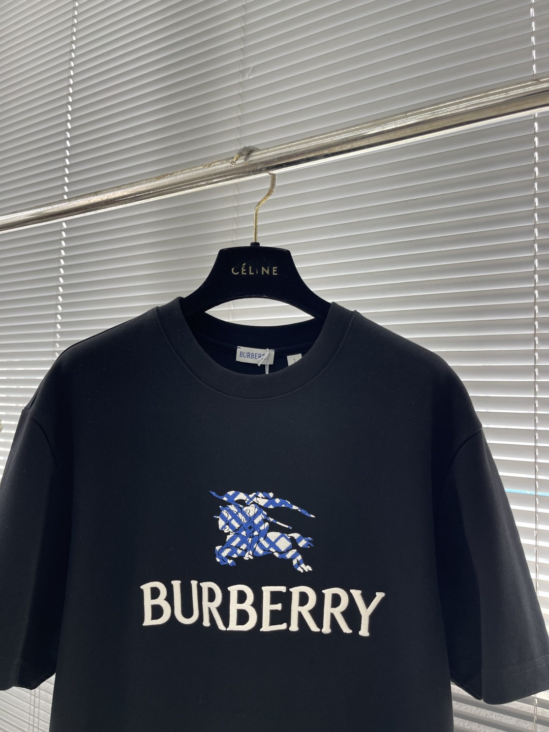 -BBR 25fw新款圆领T恤、285克重碳素磨毛纯棉面料 触感亲肤柔软且挺括有型 微阔宽松版型设计松弛