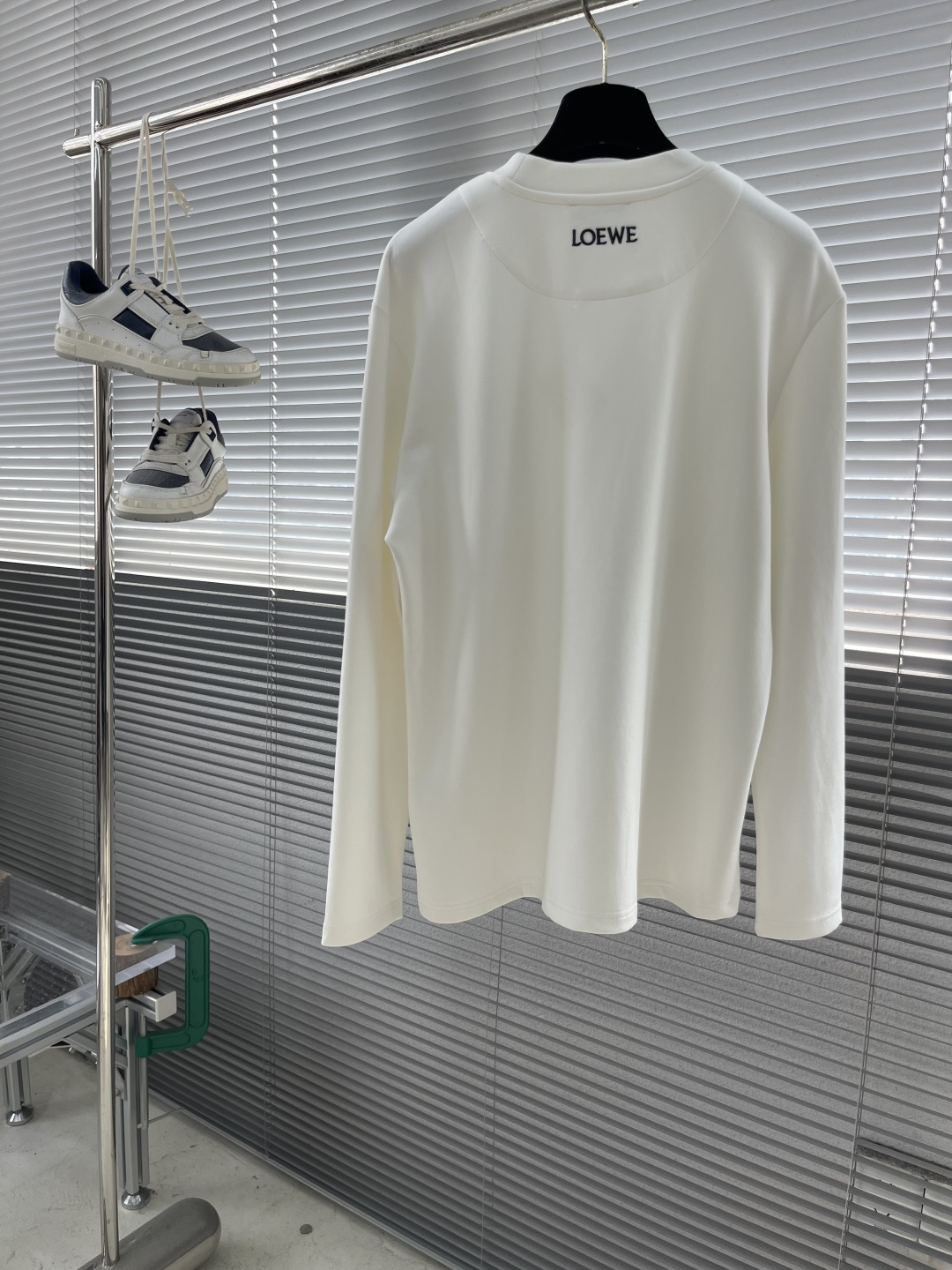 -LOEW 2025秋冬新款时尚休闲打底衫长袖T恤。精选进口高密度双面拉架棉面料，精致原版logo打造，