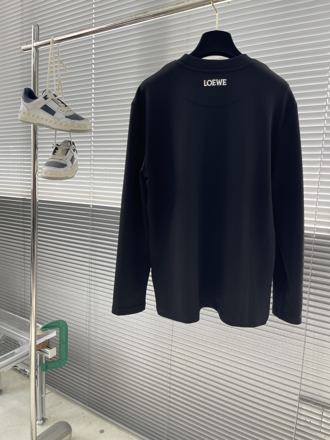 -LOEW 2025秋冬新款时尚休闲打底衫长袖T恤。精选进口高密度双面拉架棉面料，精致原版logo打造，