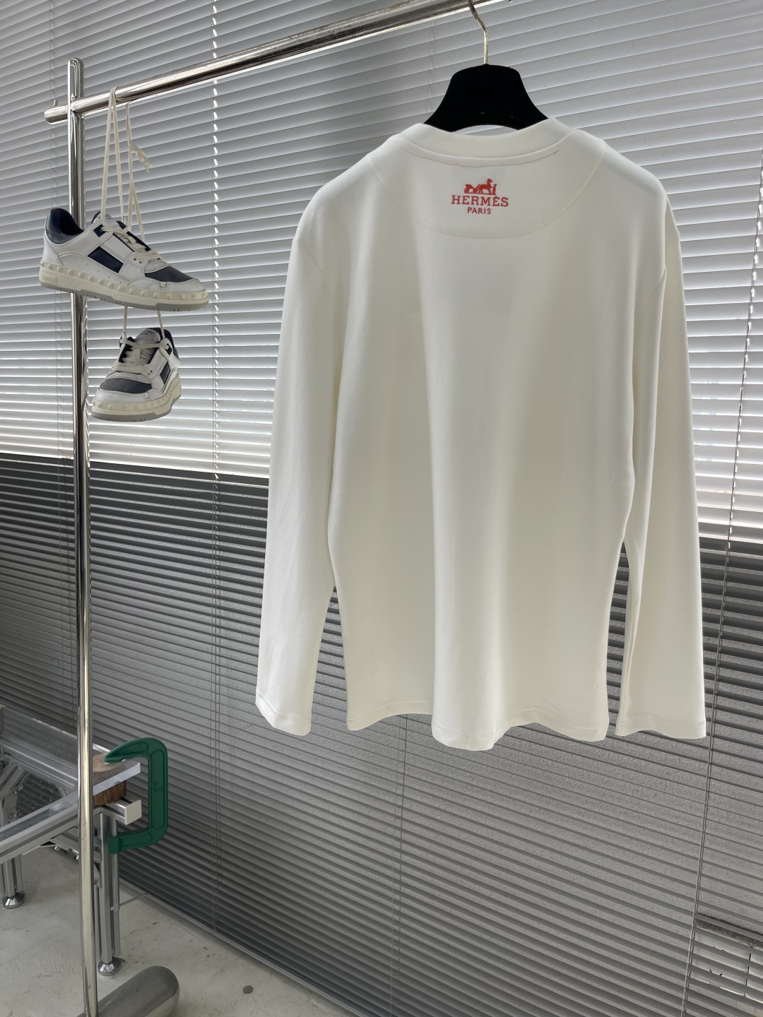 -Herme 2025秋冬新款时尚休闲打底衫长袖T恤精选进口高密度双面拉架棉面料，精致原版logo打造，