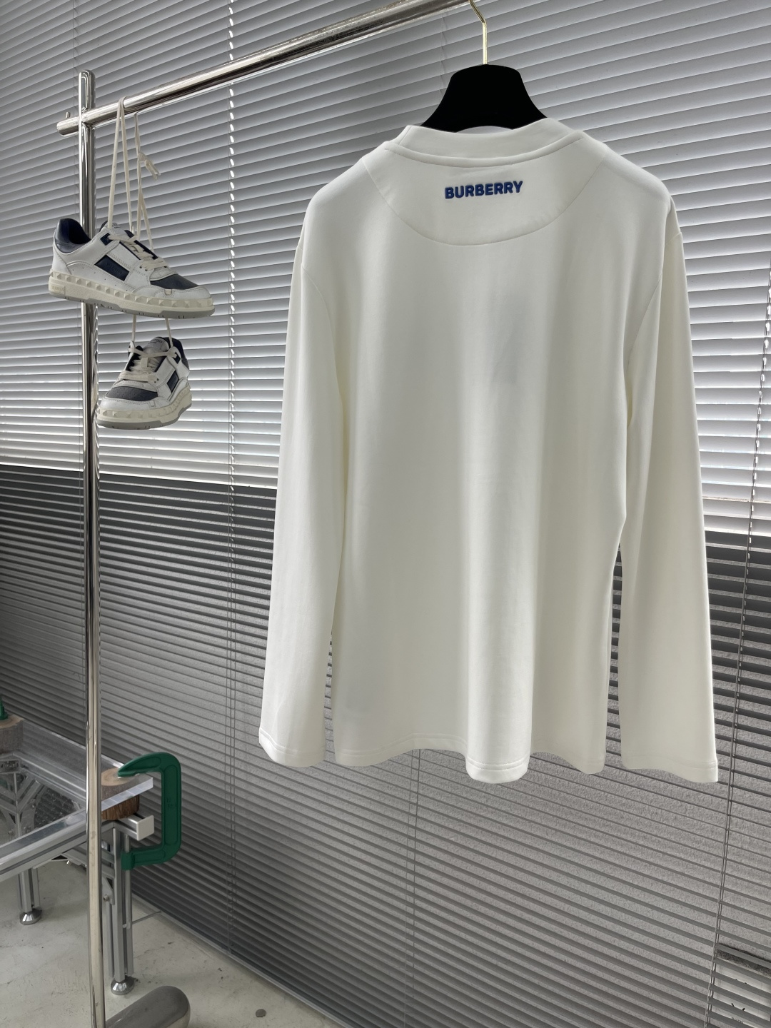 -BBR 2025秋冬新款时尚休闲打底衫长袖T恤精选进口高密度双面拉架棉面料，精致原版logo打造，舒适