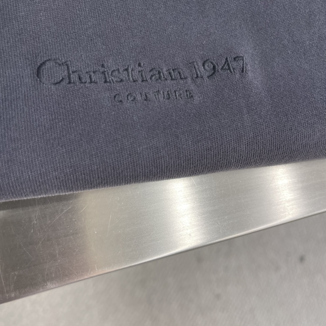 -Dio 2025秋冬系列长袖打底T恤码数：M-5XL 微阔版型绒感双纱面料，面料表面食毛做磨毛工艺肌理