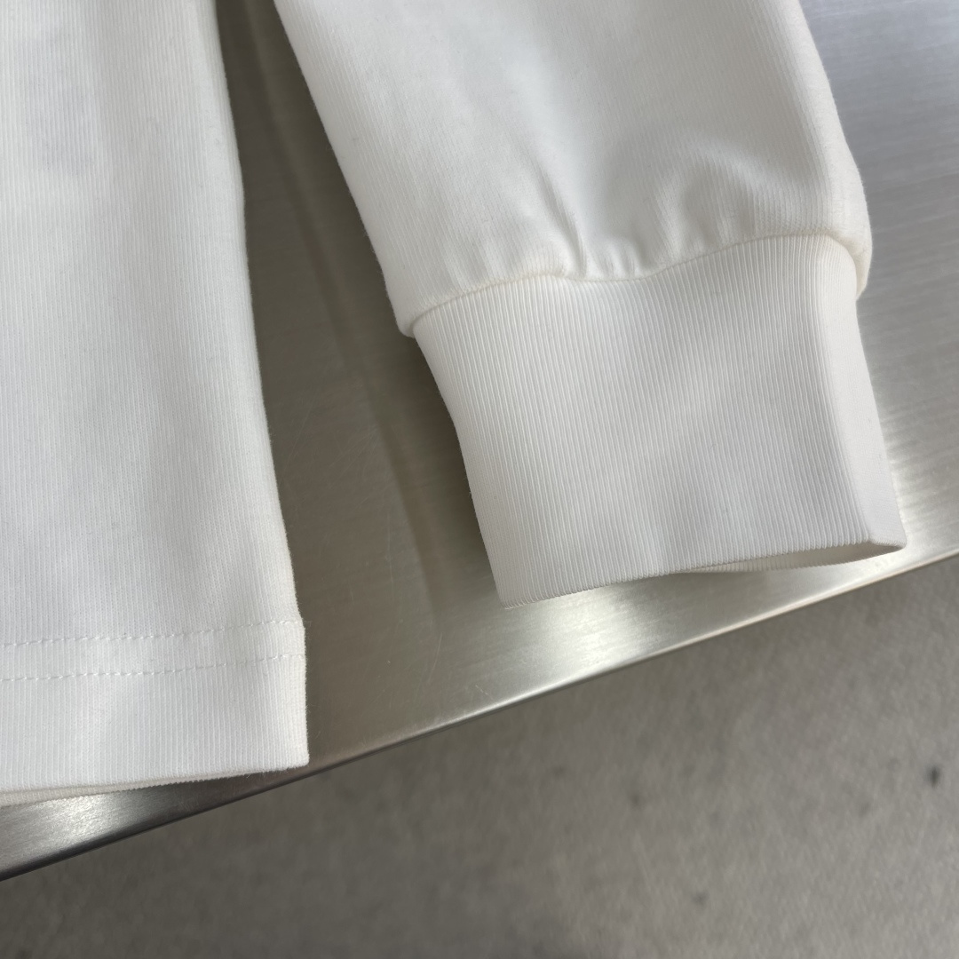 -Dio 2025秋冬系列长袖打底T恤码数：M-5XL 微阔版型绒感双纱面料，面料表面食毛做磨毛工艺肌理