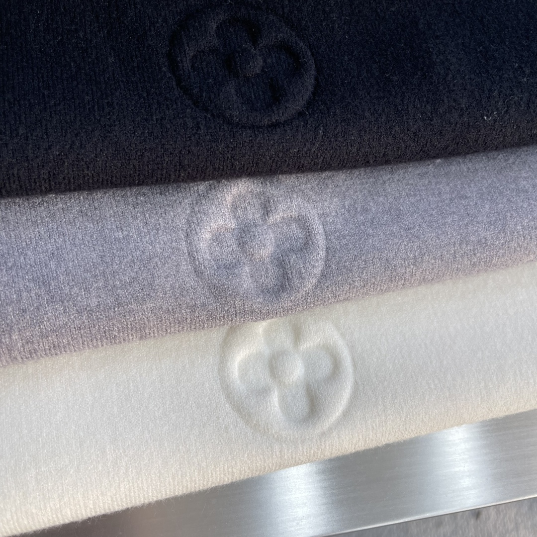 -驴牌 2025秋冬系列针织毛衣尺码: M-3XL 微阔版型工艺：亲肤柔软 保暖性好 抗起球 上身时尚潮