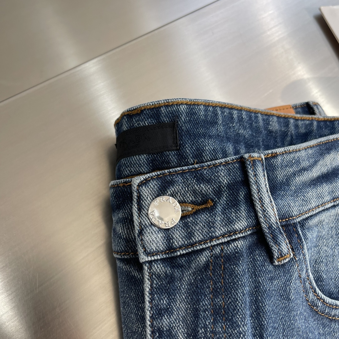 -PRAD 25早秋款 男士小直筒牛仔裤 秋冬新款超柔软，弹力面料，复杂的手工艺叠加，任何一个洗水环节多