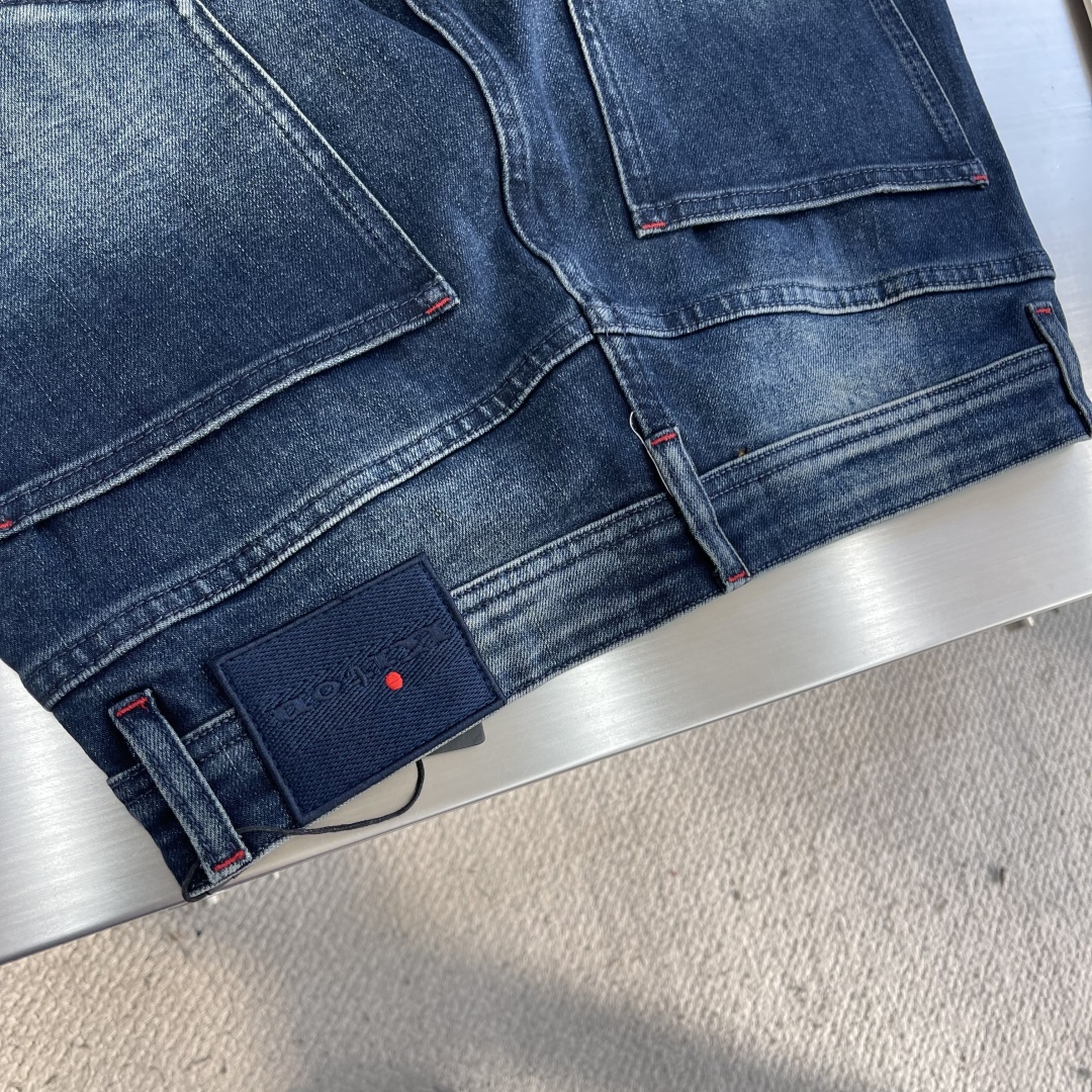-KITON 25fw专柜新款原版牛仔裤 实体店极品 专柜原版1:1好货，适合各个年龄段。市场最高版本的