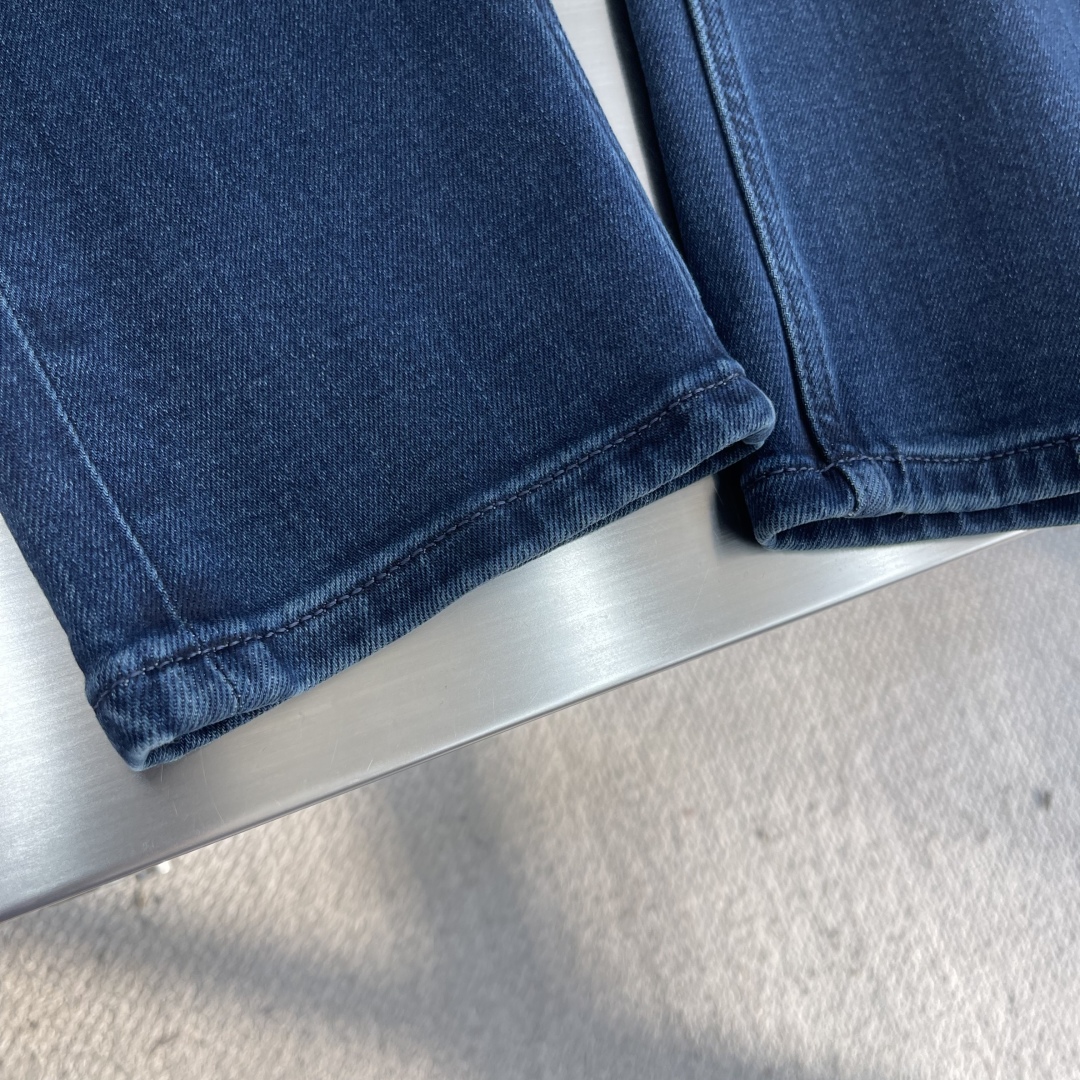 -KITON 25fw专柜新款原版牛仔裤 实体店极品 专柜原版1:1好货，适合各个年龄段。市场最高版本的