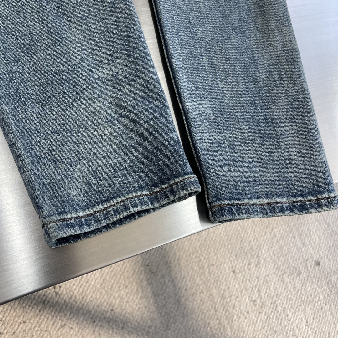 -GUCC 2025早秋新品经典男士丹宁时尚水洗牛仔裤，纯正 香港洋行渠道货 经典明星级单品，丹宁牛仔裤