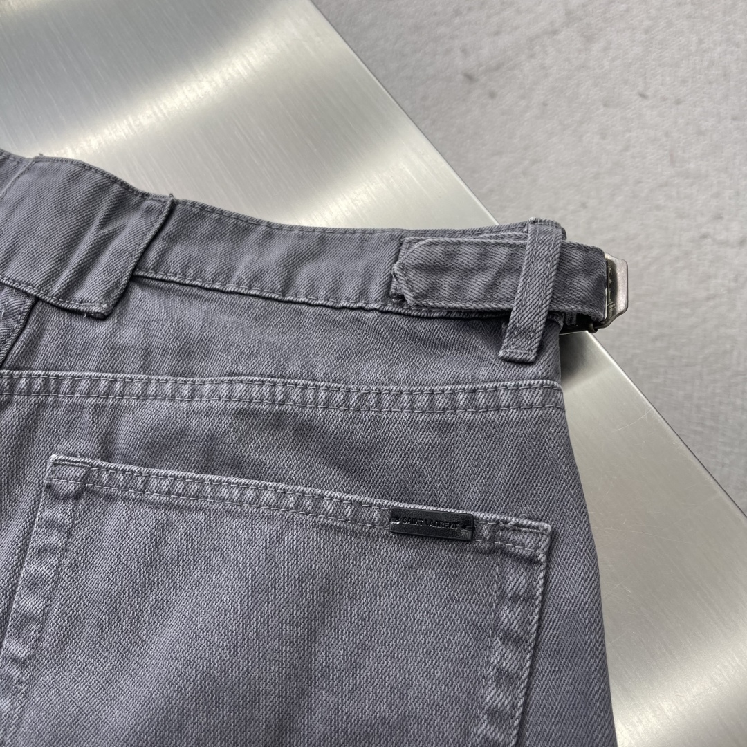 -SlP🆕 2025秋冬系列牛仔长裤 码数：M-3XL 休闲直筒裤 面料:天然有机棉织造而成的粗斜纹风格