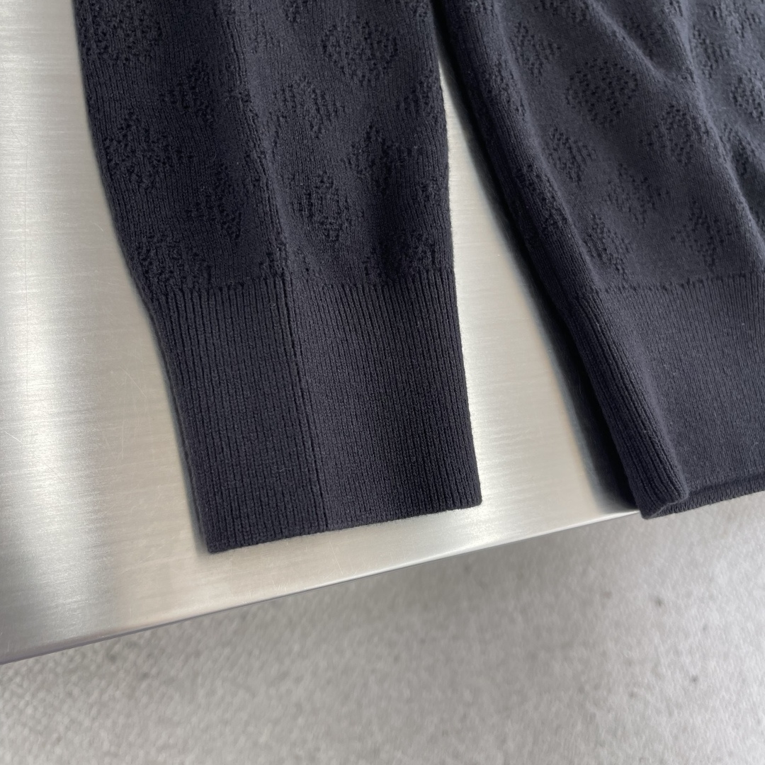 -驴家 2025秋冬系列针织毛衣尺码: M-3XL 微阔版型亲肤柔软 保暖性好 抗起球 上身时尚潮流 🔥