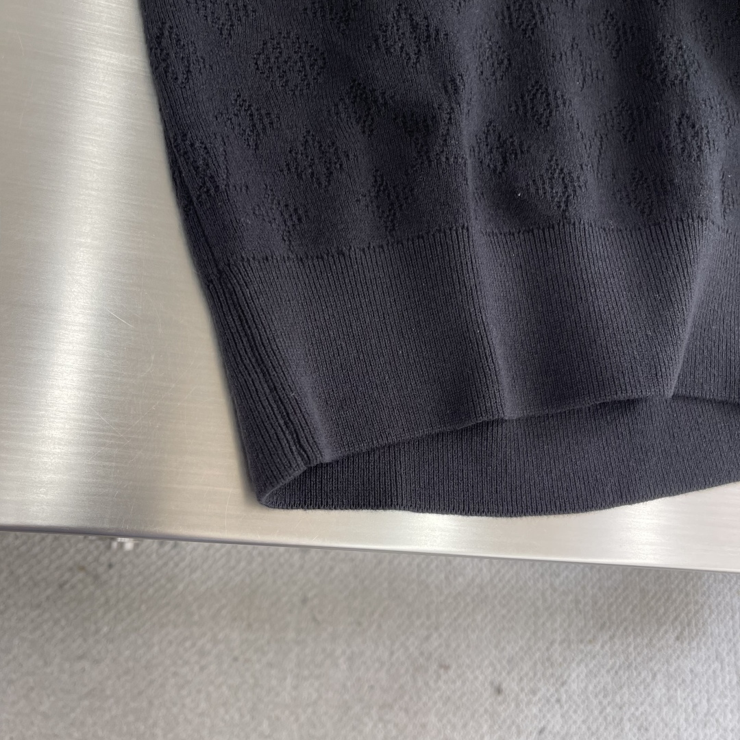 -驴家 2025秋冬系列针织毛衣尺码: M-3XL 微阔版型亲肤柔软 保暖性好 抗起球 上身时尚潮流 🔥