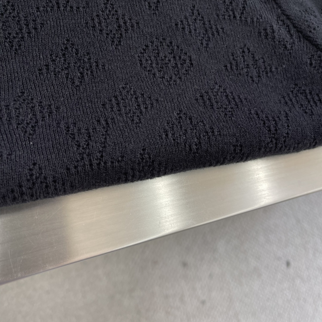 -驴家 2025秋冬系列针织毛衣尺码: M-3XL 微阔版型亲肤柔软 保暖性好 抗起球 上身时尚潮流 🔥