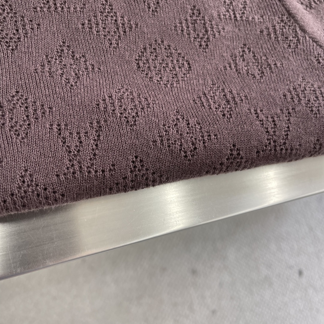 -驴家 2025秋冬系列针织毛衣尺码: M-3XL 微阔版型亲肤柔软 保暖性好 抗起球 上身时尚潮流 🔥