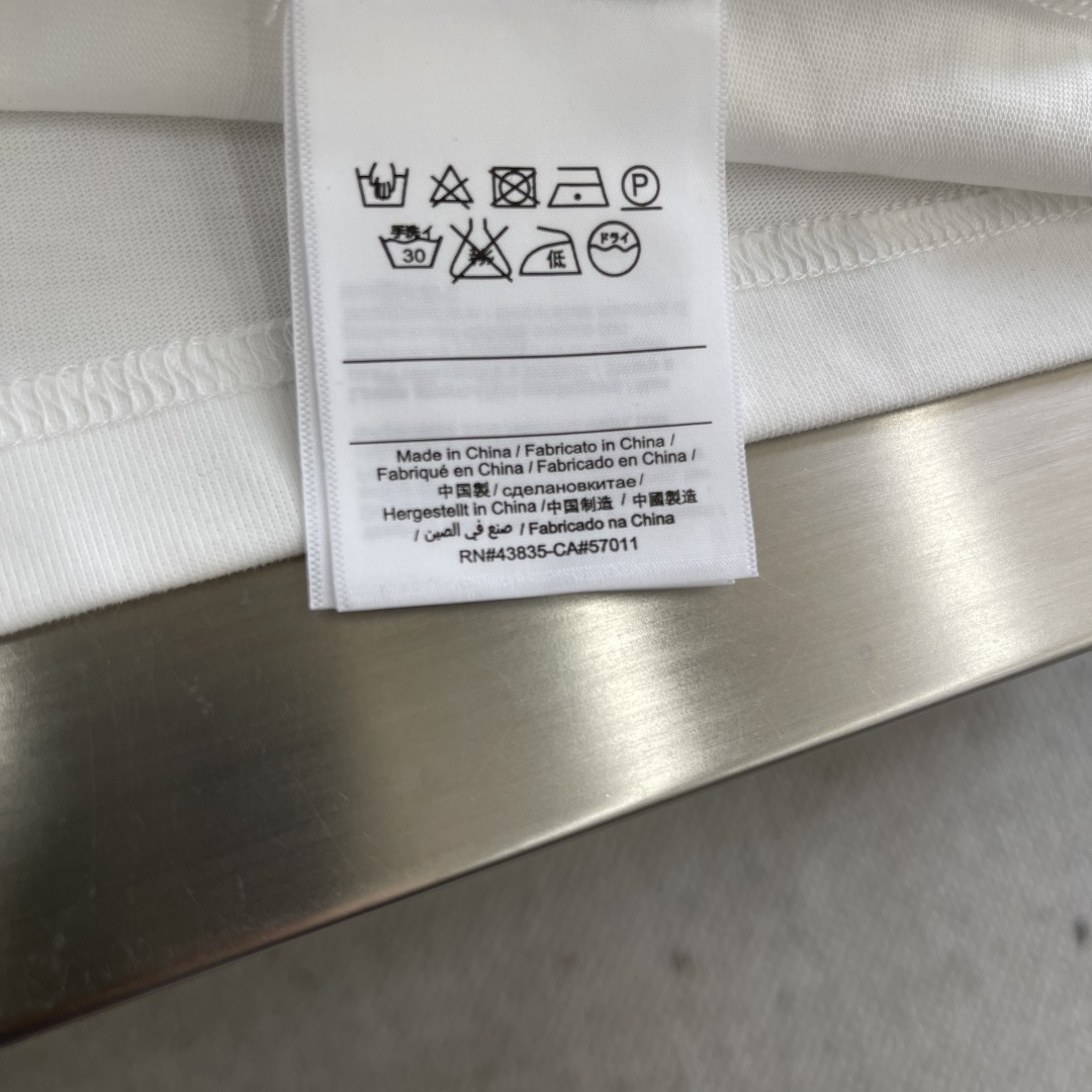 -VLTN 2025秋冬系列长袖打底T恤码数：M-5XL 微阔版型绒感双纱面料，面料表面食毛做磨毛工艺肌