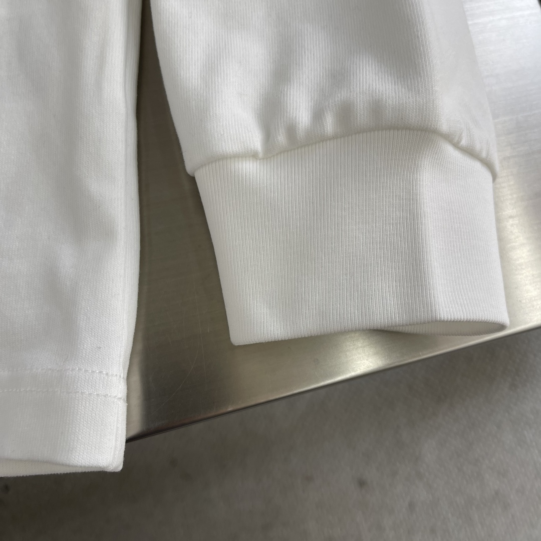 -VLTN 2025秋冬系列长袖打底T恤码数：M-5XL 微阔版型绒感双纱面料，面料表面食毛做磨毛工艺肌