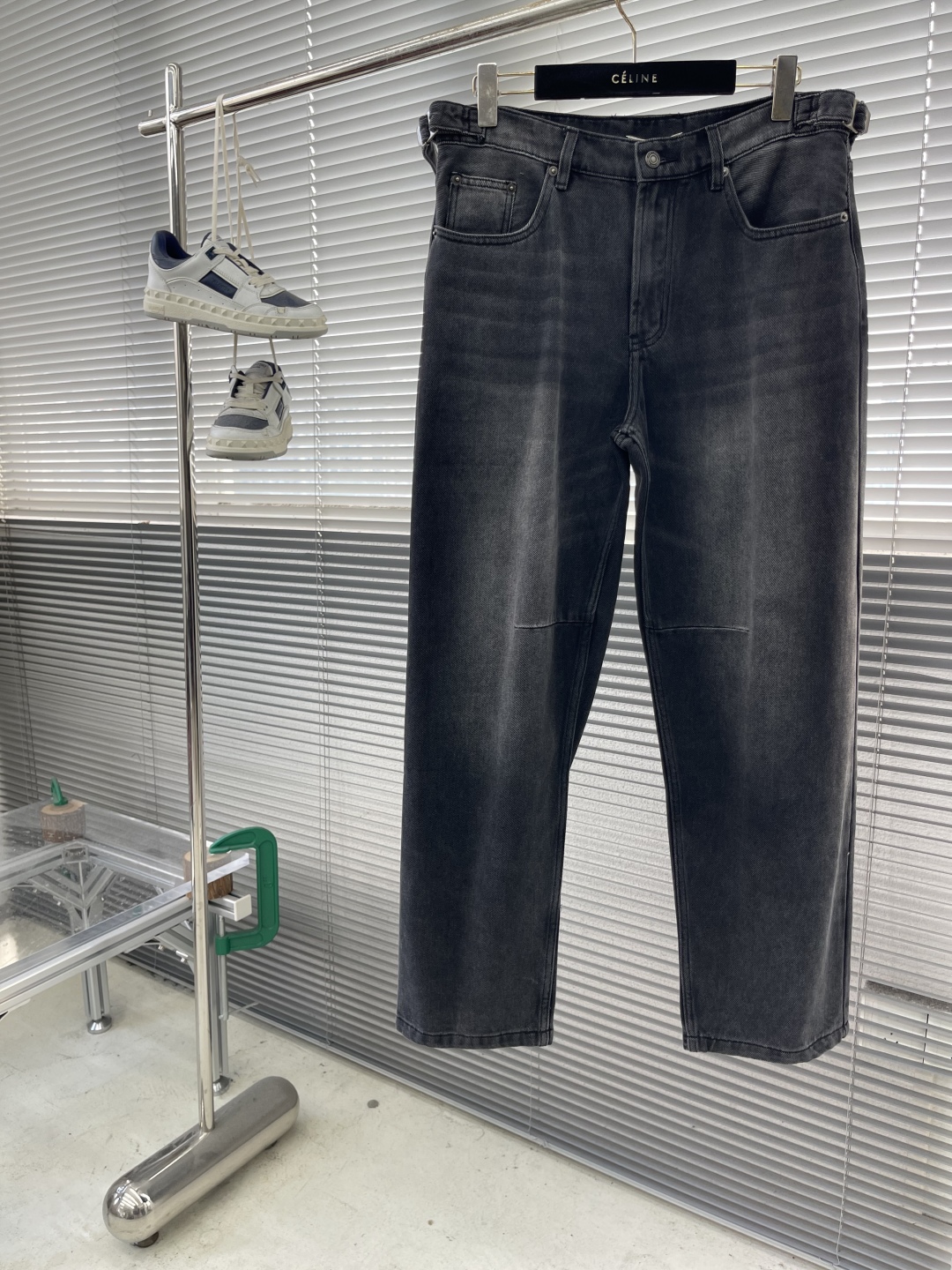 -SlP🆕 2025秋冬系列牛仔长裤 码数：M-3XL 休闲直筒裤 面料:天然有机棉织造而成的粗斜纹风格