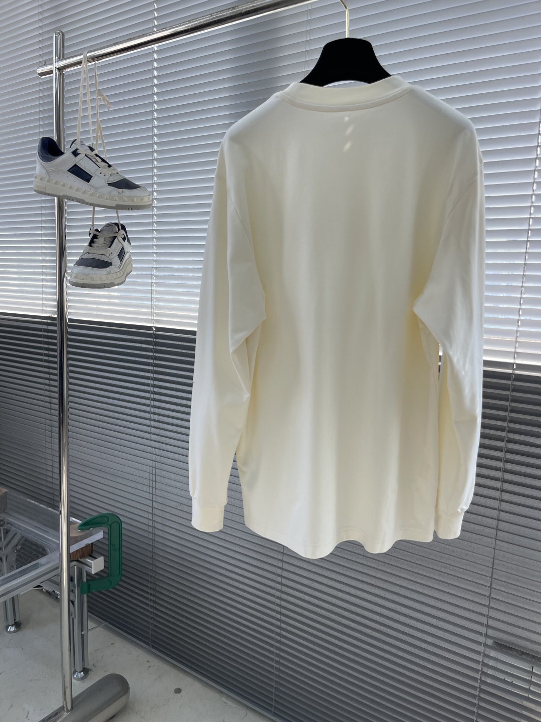 -Dio 2025秋冬系列休闲长袖T恤码数：M-5XL 微阔版型潮流罗马磨毛。面料表面刷毛做磨毛工艺与特