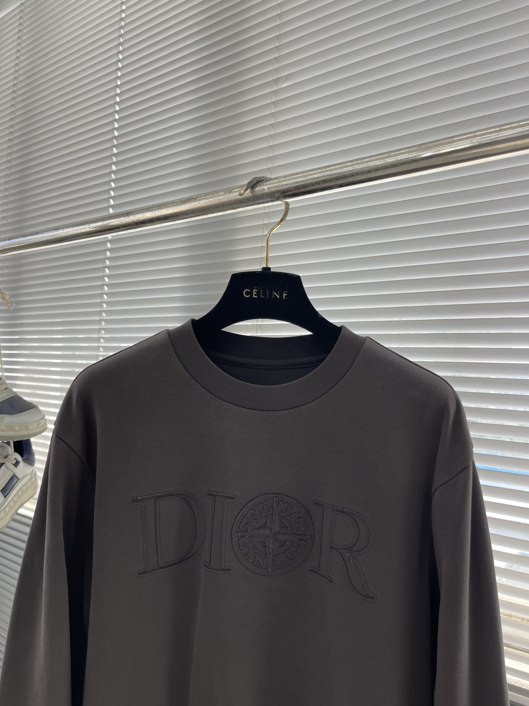 -Dio 2025秋冬系列休闲长袖T恤码数：M-5XL 微阔版型潮流罗马磨毛。面料表面刷毛做磨毛工艺与特