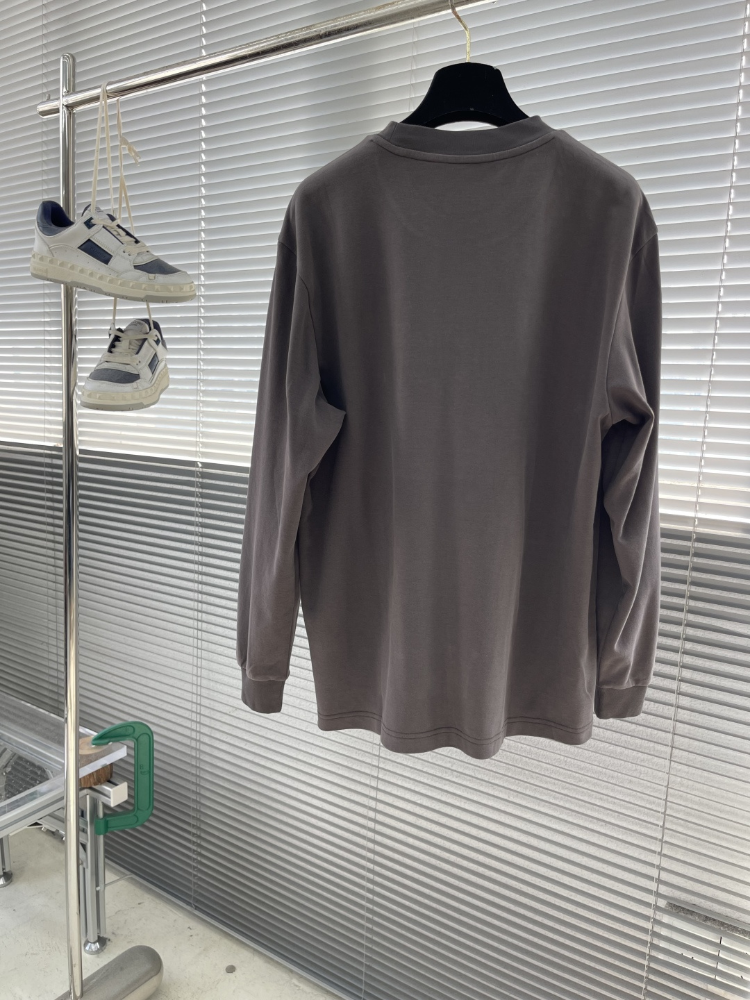 -Dio 2025秋冬系列休闲长袖T恤码数：M-5XL 微阔版型潮流罗马磨毛。面料表面刷毛做磨毛工艺与特