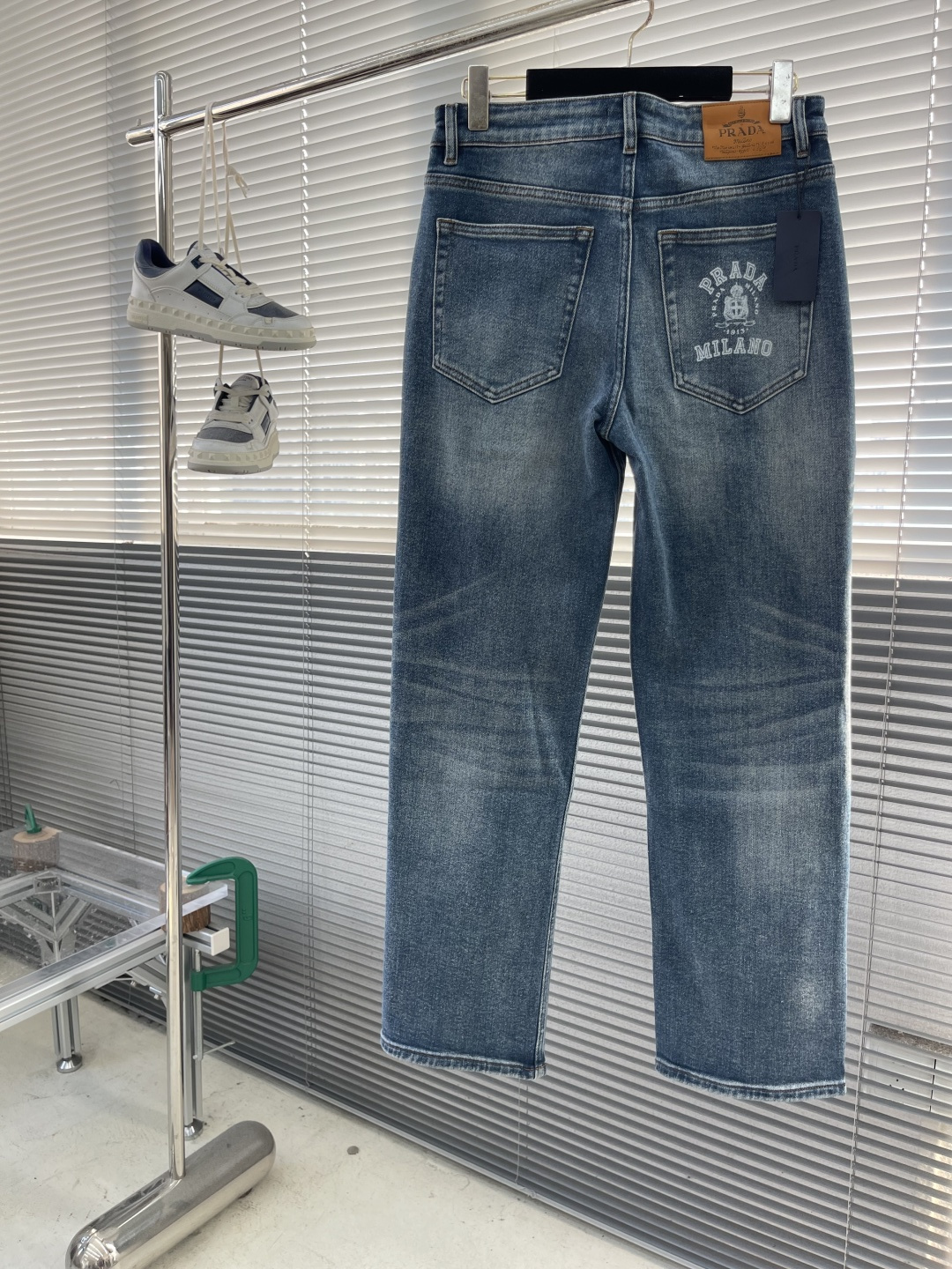 -PRAD 25早秋款 男士小直筒牛仔裤 秋冬新款超柔软，弹力面料，复杂的手工艺叠加，任何一个洗水环节多