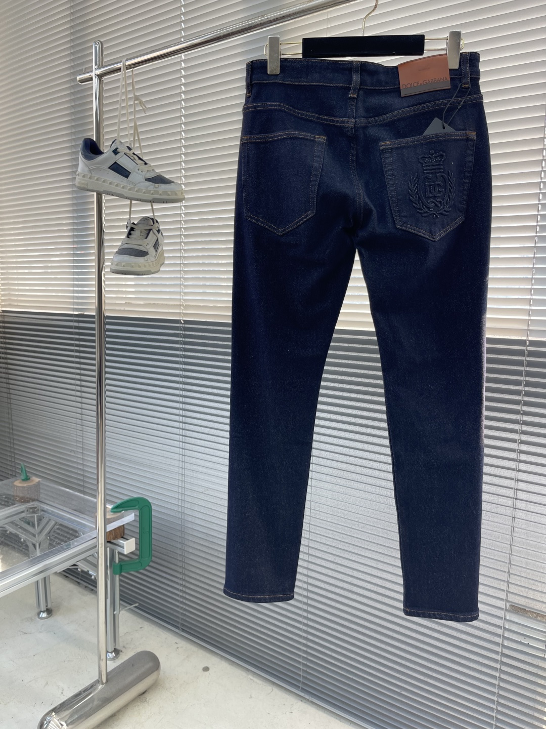 -DG 2025fw新品牛仔裤，水洗处理自然不易变形脱色、立体剪裁完美塑形面料质舒适柔软随意搭配、舒适代