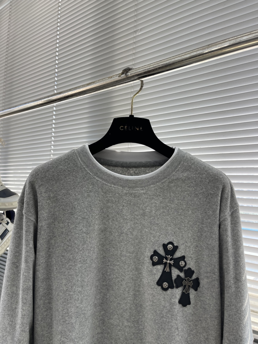 -CH 克罗心 新款秋冬打底卫衣，街头与户外的碰撞～～大家都知道这款长袖采进口面料制成．采用进口专机立体