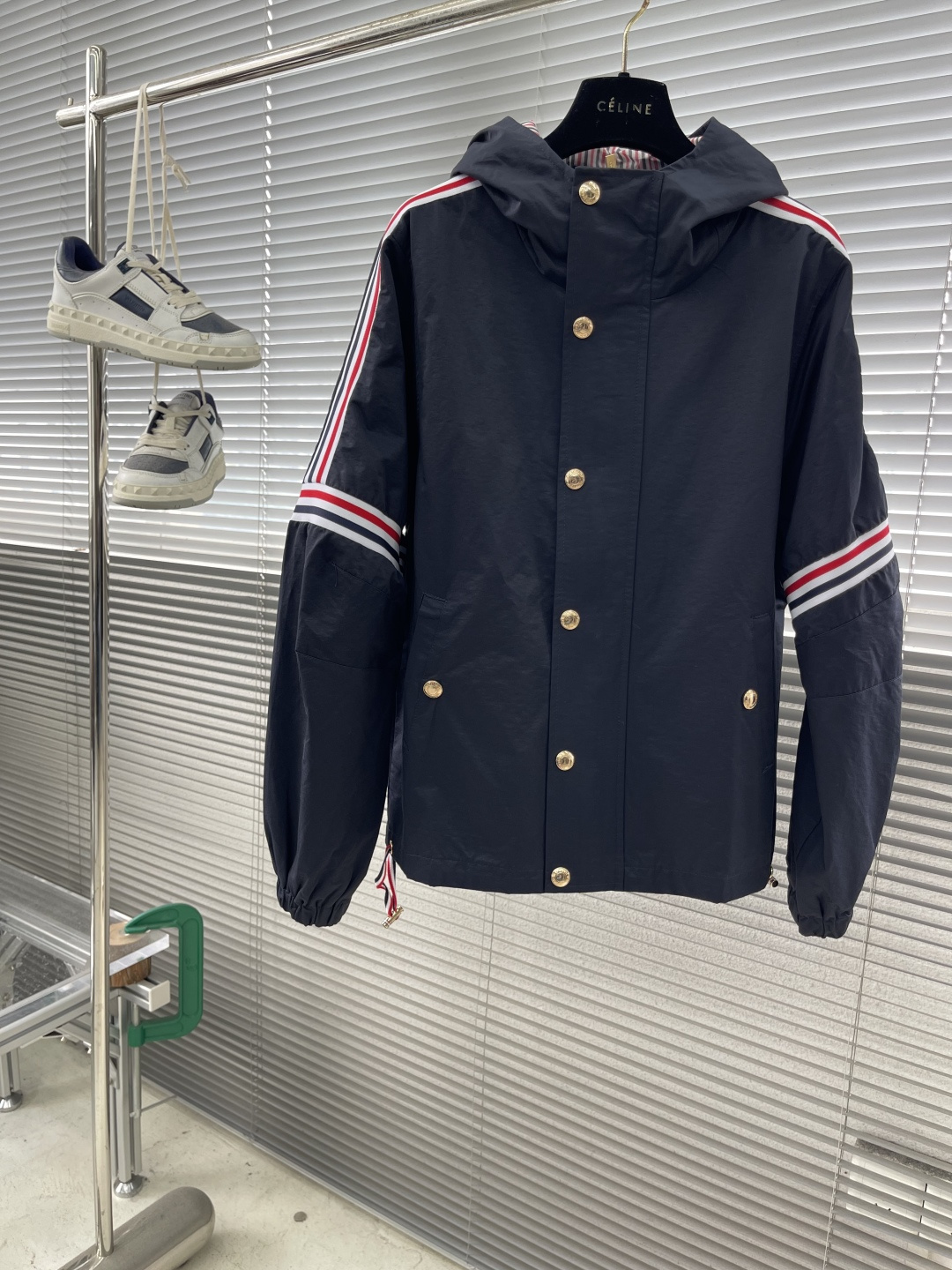 -TB 新款防水面料铰接连帽夹克！传承TB出位的剪裁和织带拼接设计！码数：1/2/3/4/5