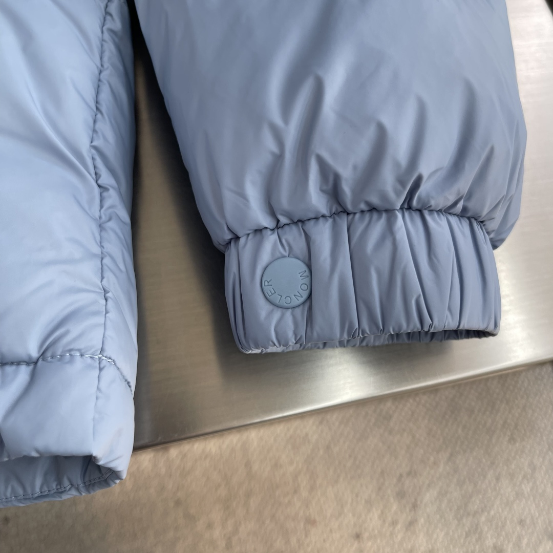 Moncler Women's Down Puffer Jacket Warm and Stylish Winter Coat 6 cmp i1757868310778 3018 0 2