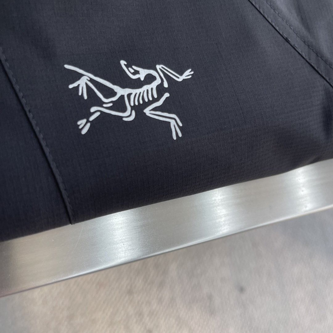 -🐦 鸟家 软壳冲锋衣 重磅新品‼️25FW 冲锋衣 外套 采用结实舒适经编科技GORE-TEX面料 仿