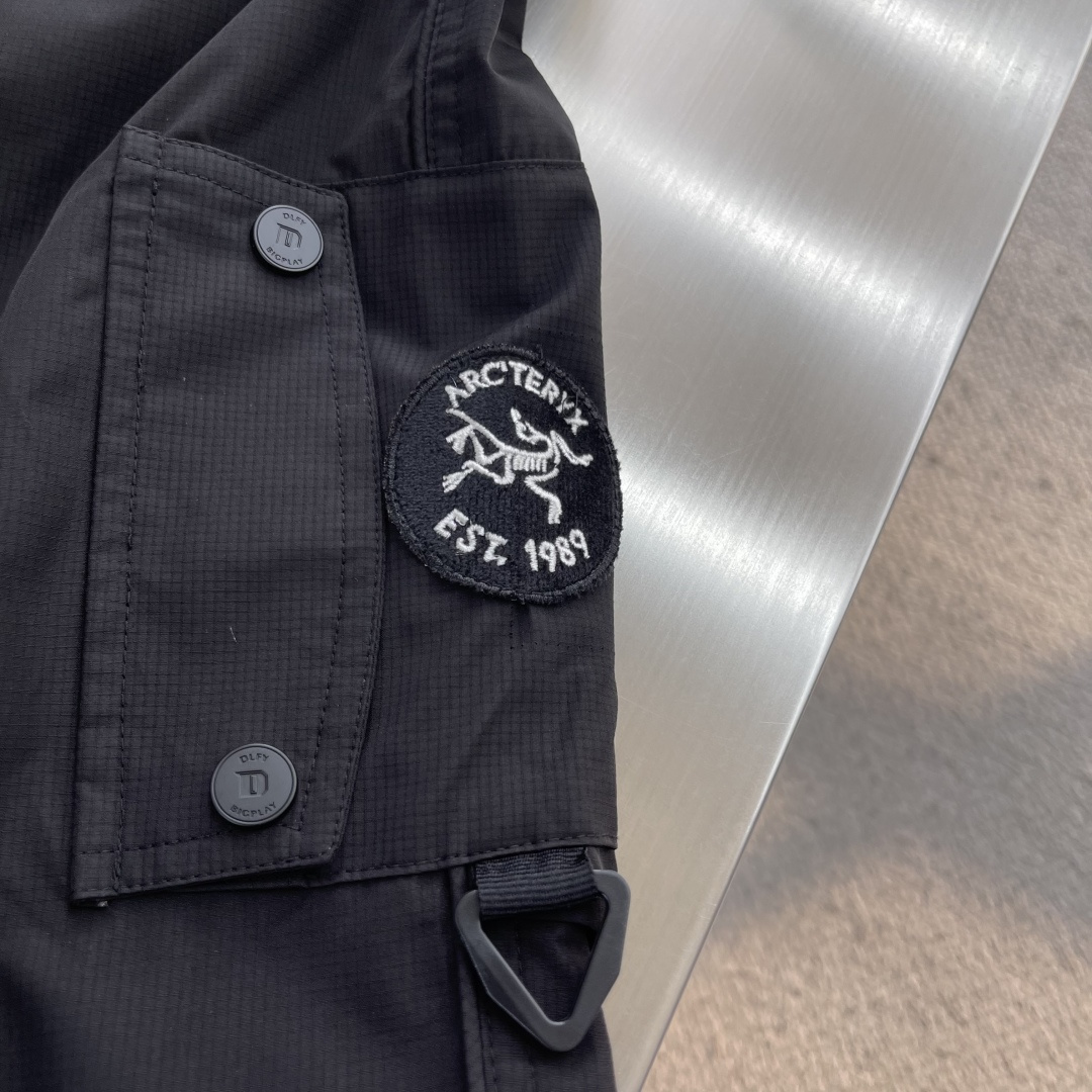 -🐦 鸟家 软壳冲锋衣 重磅新品‼️25FW 冲锋衣 外套 采用结实舒适经编科技GORE-TEX面料 仿