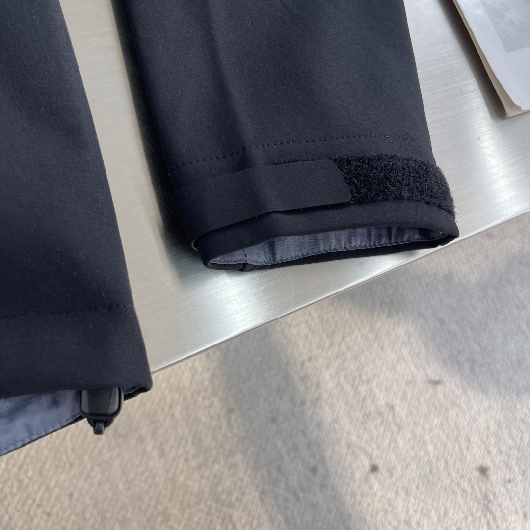 -🐦 鸟家 软壳冲锋衣 重磅新品‼️25FW 冲锋衣 外套 采用结实舒适经编科技GORE-TEX面料 仿