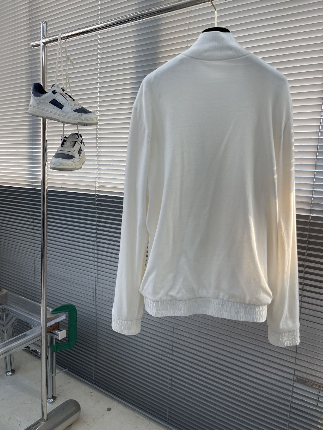 -驴牌 双面拉链夹克定制臻品锦纶幻彩提花锦以及棉羊密针绒 富有质感 色泽饱满 柔软细腻 双面魅力 一衣多