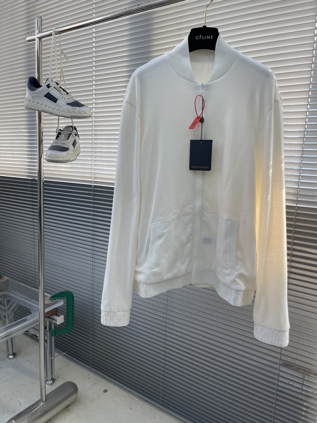 -驴牌 双面拉链夹克定制臻品锦纶幻彩提花锦以及棉羊密针绒 富有质感 色泽饱满 柔软细腻 双面魅力 一衣多