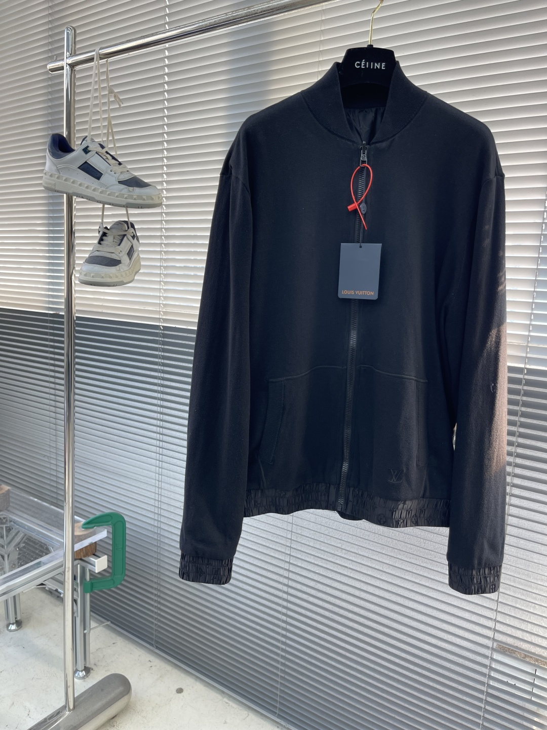 -驴牌 双面拉链夹克定制臻品锦纶幻彩提花锦以及棉羊密针绒 富有质感 色泽饱满 柔软细腻 双面魅力 一衣多