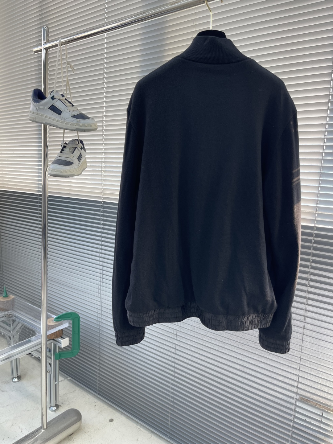 -驴牌 双面拉链夹克定制臻品锦纶幻彩提花锦以及棉羊密针绒 富有质感 色泽饱满 柔软细腻 双面魅力 一衣多