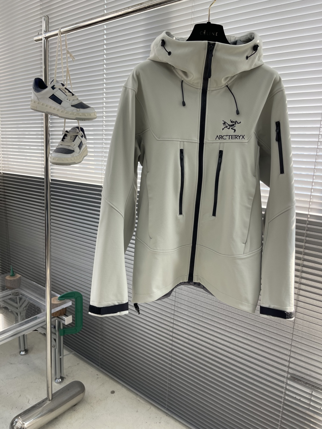 -🐦 鸟家 软壳冲锋衣 重磅新品‼️25FW 冲锋衣 外套 采用结实舒适经编科技GORE-TEX面料 仿