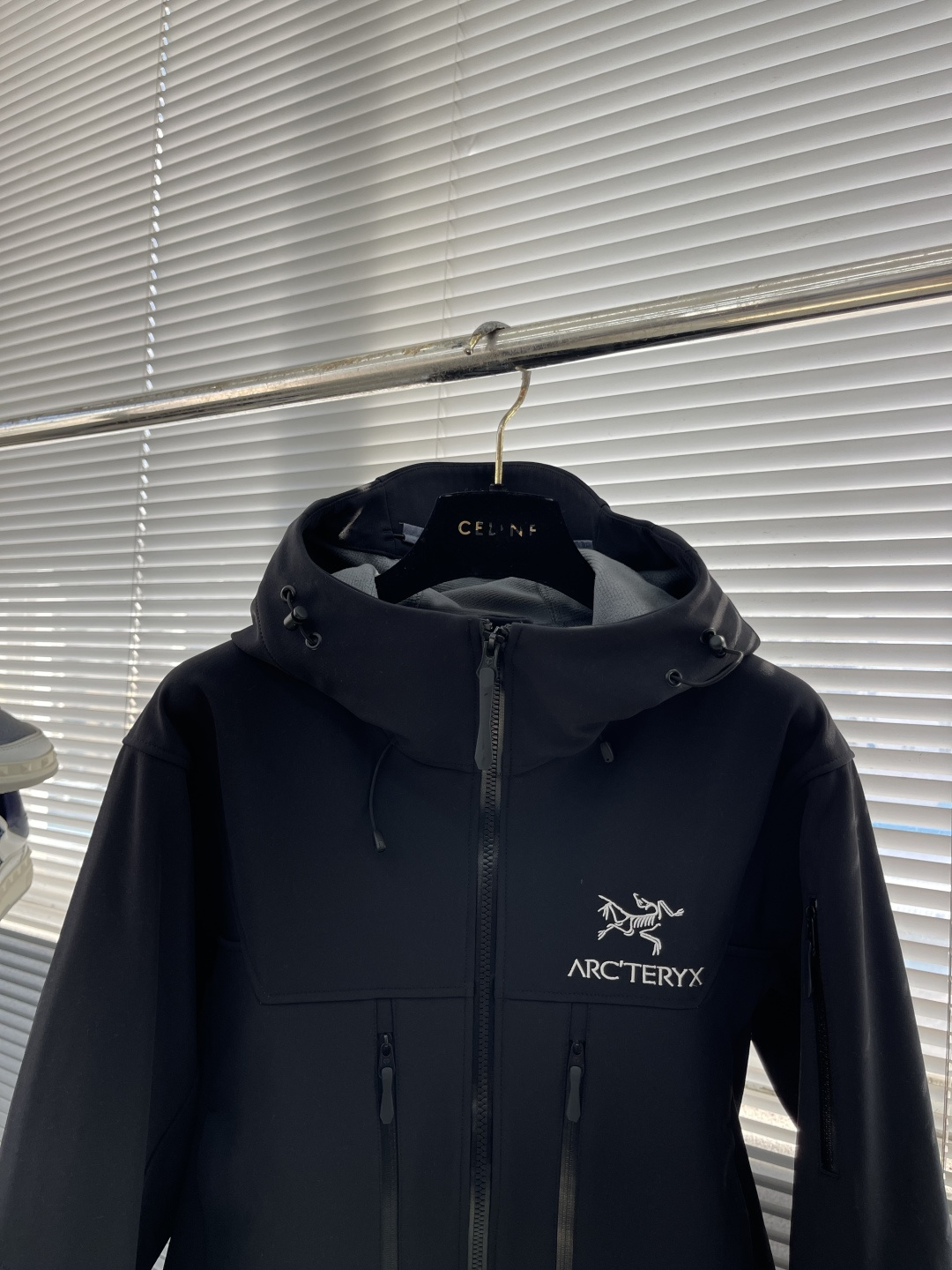 -🐦 鸟家 软壳冲锋衣 重磅新品‼️25FW 冲锋衣 外套 采用结实舒适经编科技GORE-TEX面料 仿