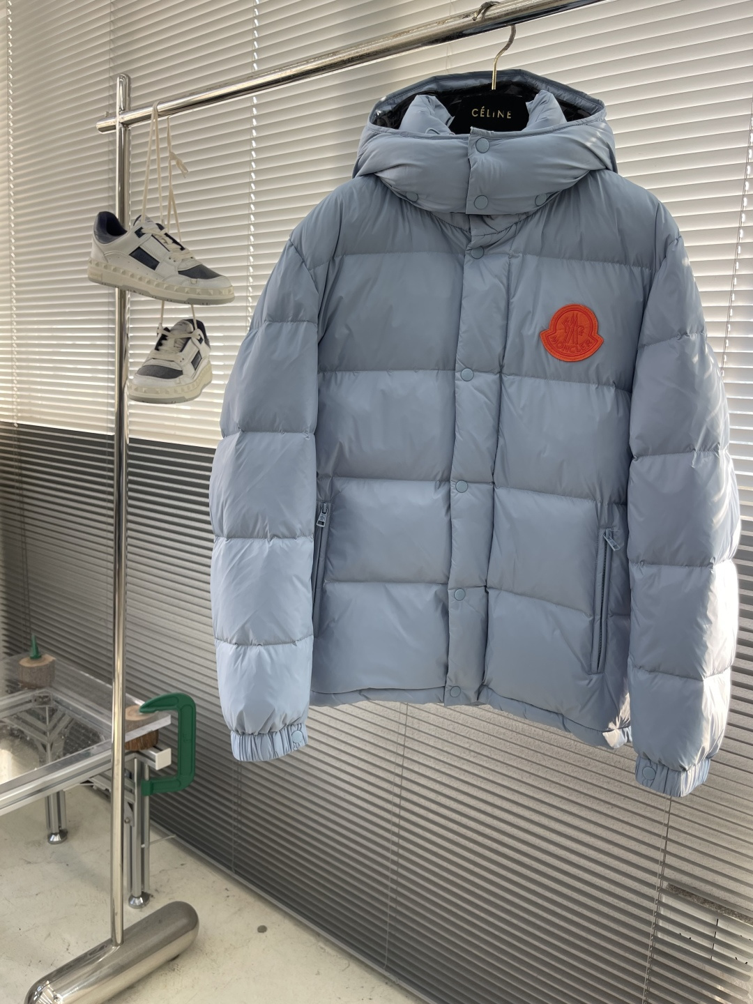 Moncler Women's Down Puffer Jacket Warm and Stylish Winter Coat