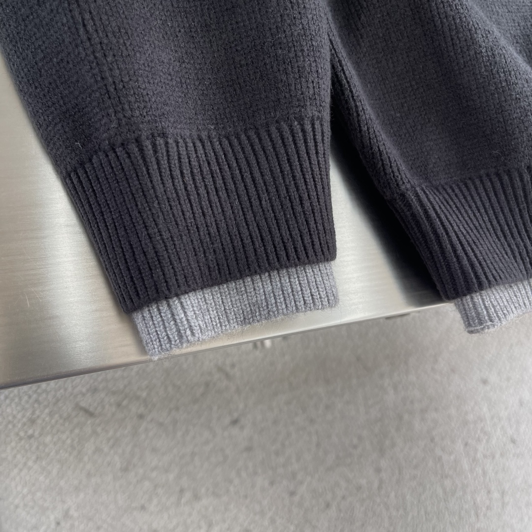 -Dio 假两件‼️开衫毛衣精选混纺优质35%抗起球腈纶30%聚酯纤维19.6%聚酯15.4%锦纶是性能