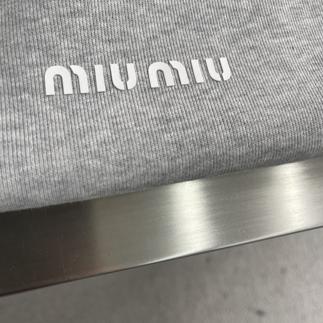 -MIUMIU 新款Polo长袖。定制420克面料 男女同款 码数：S-XXL