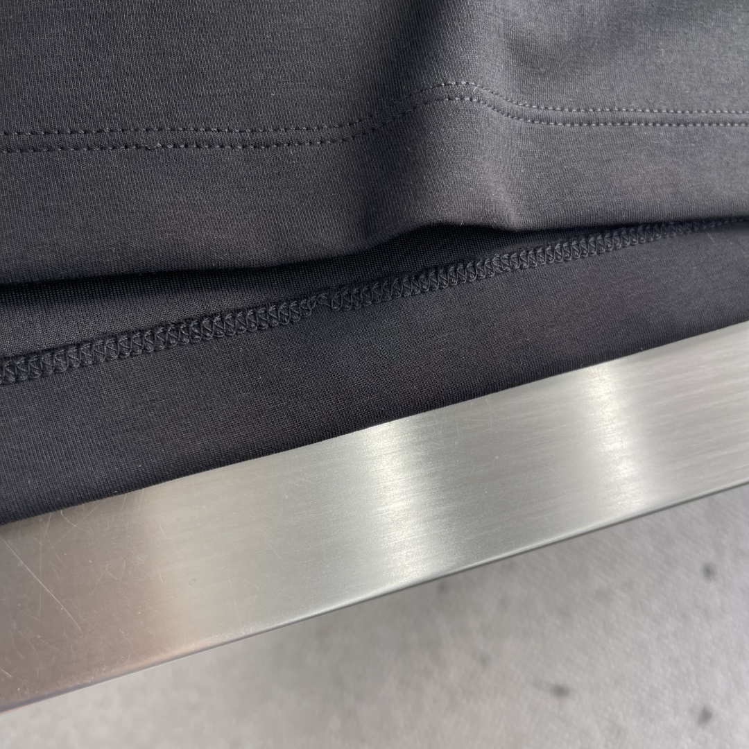 -BBR 25fw新款长袖T恤 立体硅胶工艺 男女同款 码数：S-XXL