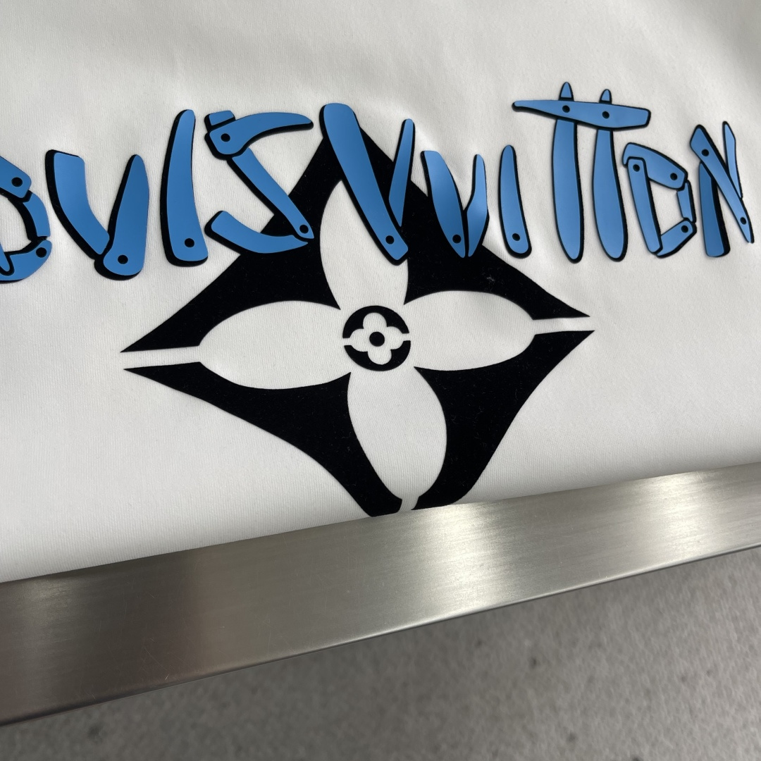 -驴牌 2025早秋圆领长袖，双层螺纹领口，肩部通肩压条，莫代尔混纺面料舒适透气 男女同款 码数：S-X