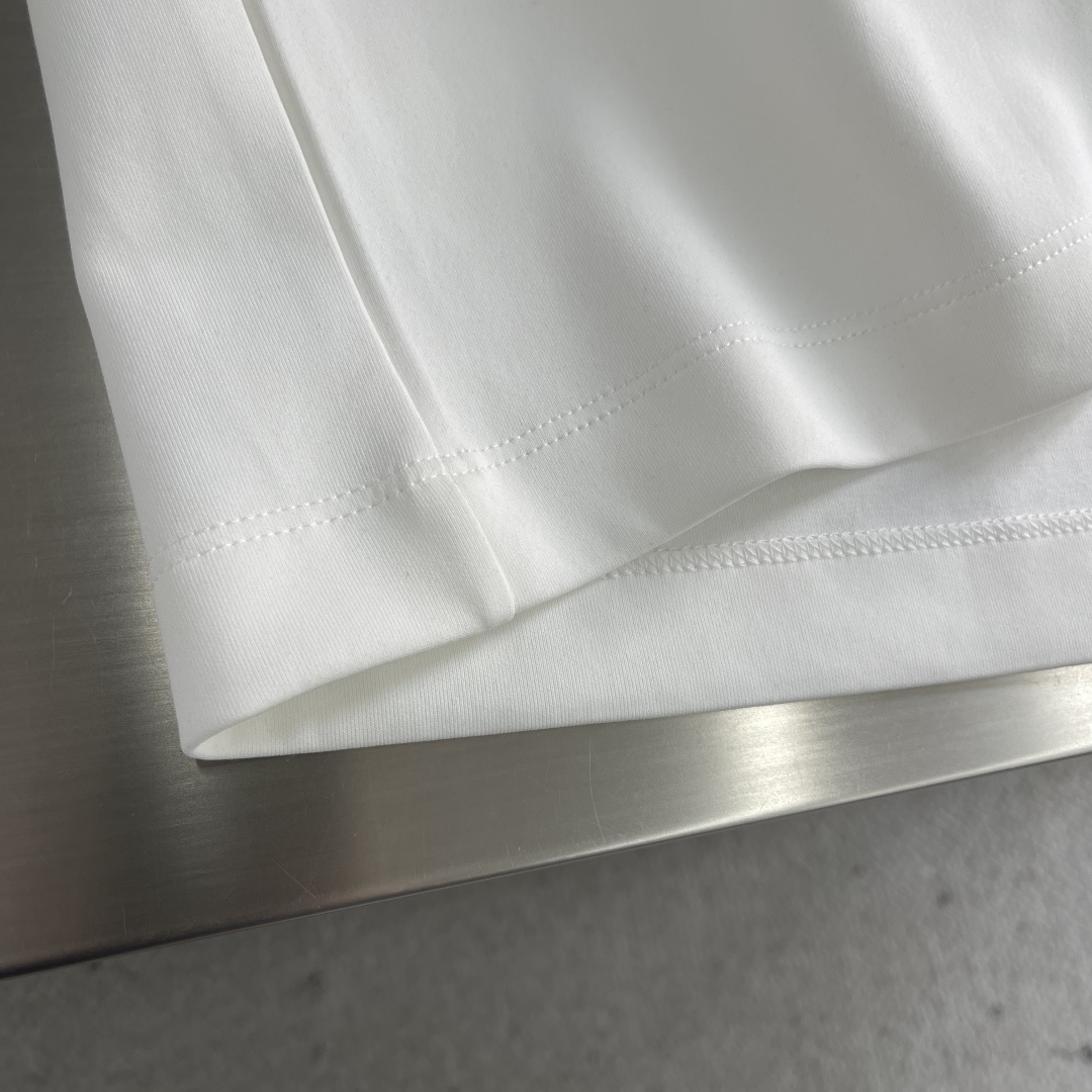 -Balenciag 25fw新款长袖T，定制植绒复合肤感硅胶，莫代尔混纺面料，软糯垂坠男女同款 码数：