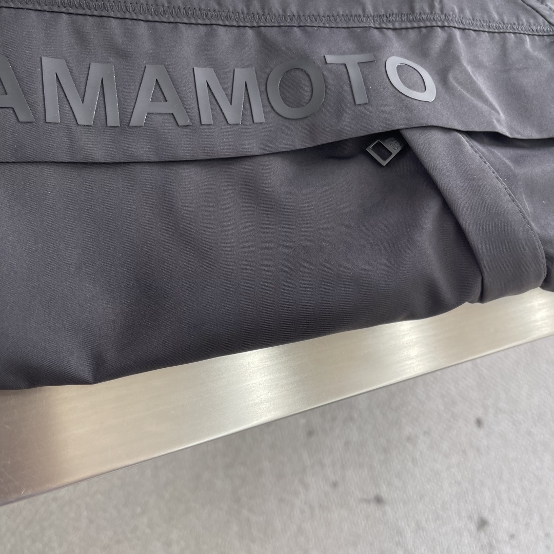 -Yamamoto山本耀司 秋冬新款Y3高端工艺精品套头风衣，宽松版型休闲时尚，运动百搭，型男必备单品，