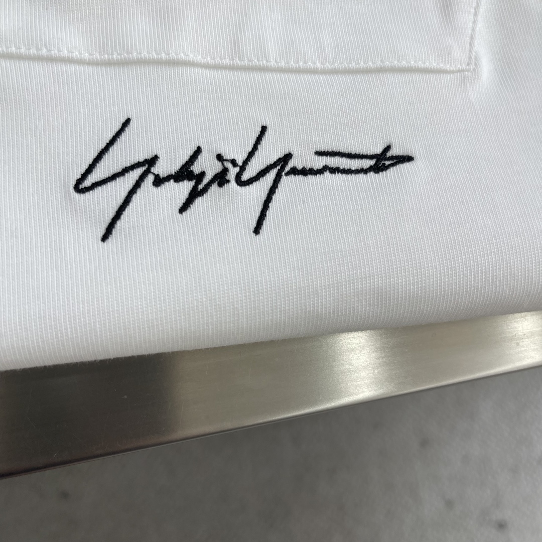 -Y-3 Yamamoto山本耀司 秋冬新款Y3长袖T恤。拼接罗纹设计新颖且极具辨识度，宽松版型个性立体