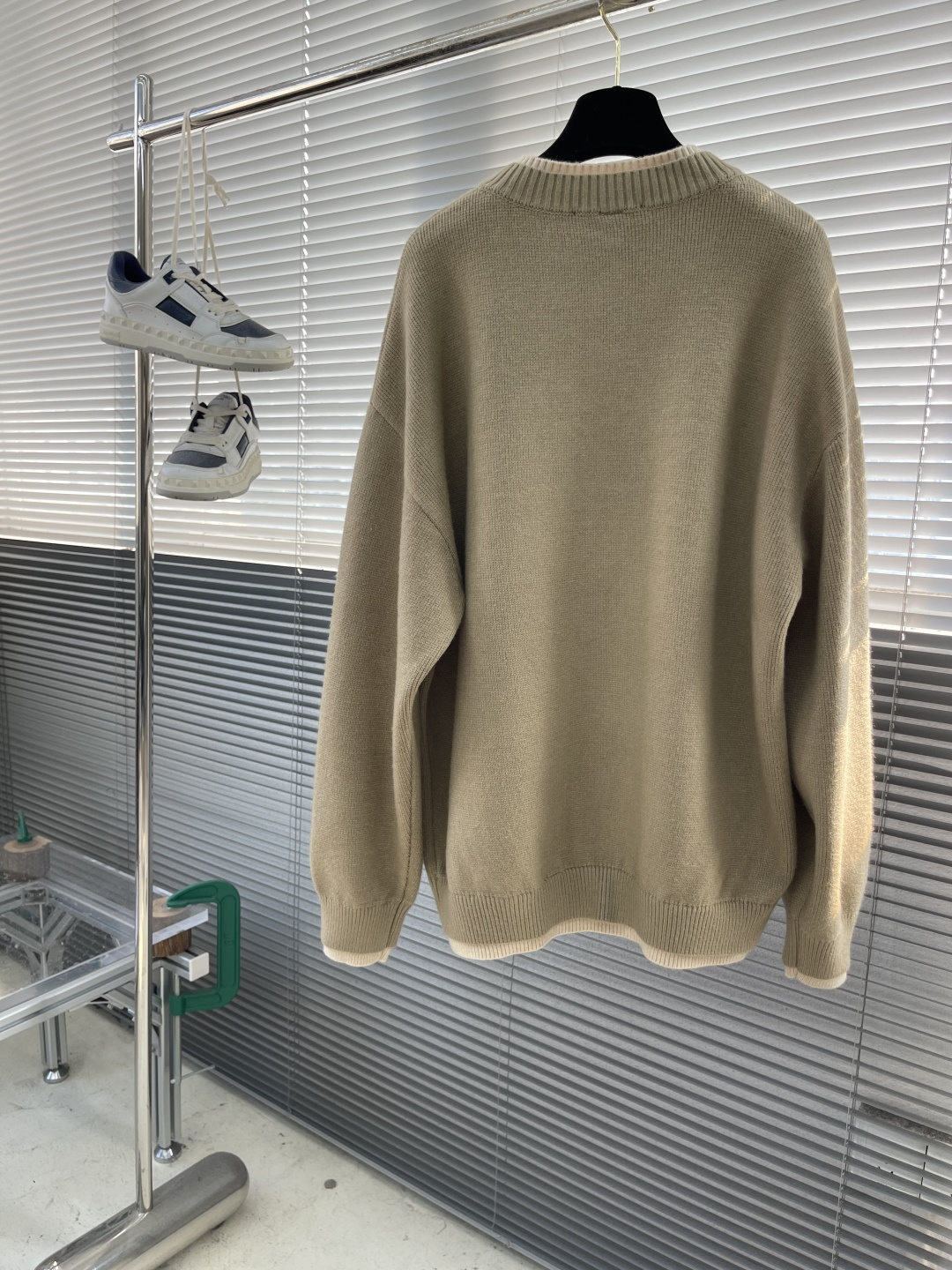 -Dio 假两件‼️开衫毛衣精选混纺优质35%抗起球腈纶30%聚酯纤维19.6%聚酯15.4%锦纶是性能